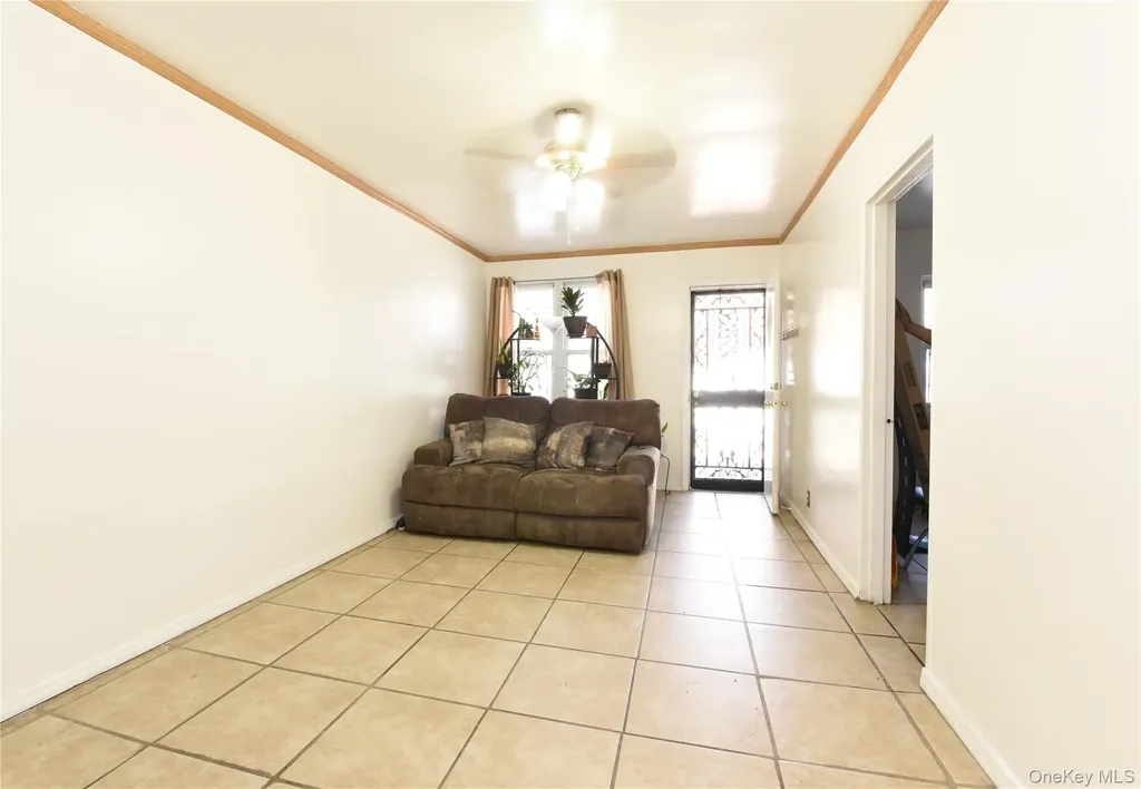 10107 Avenue L Brooklyn NY 11236