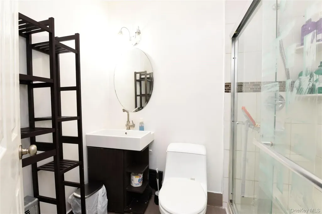 10107 Avenue L Brooklyn NY 11236