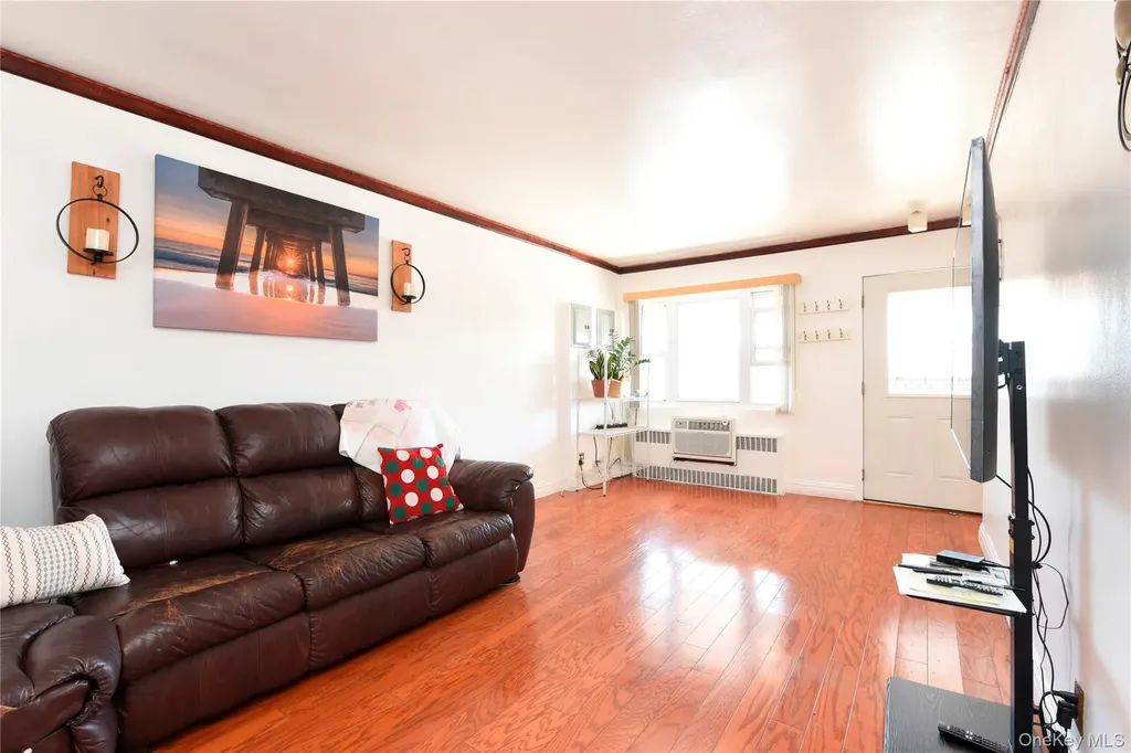 10107 Avenue L Brooklyn NY 11236