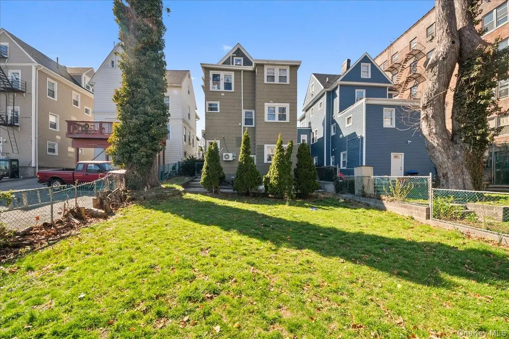 104 Waring Place Yonkers NY 10703