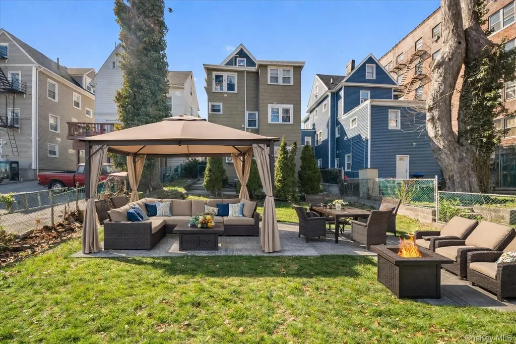 104 Waring Place Yonkers NY 10703