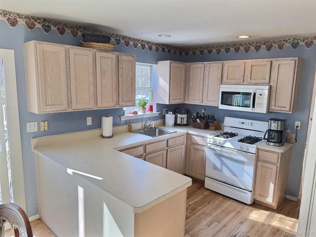 29 Terra Pines Gate Yaphank NY 11980