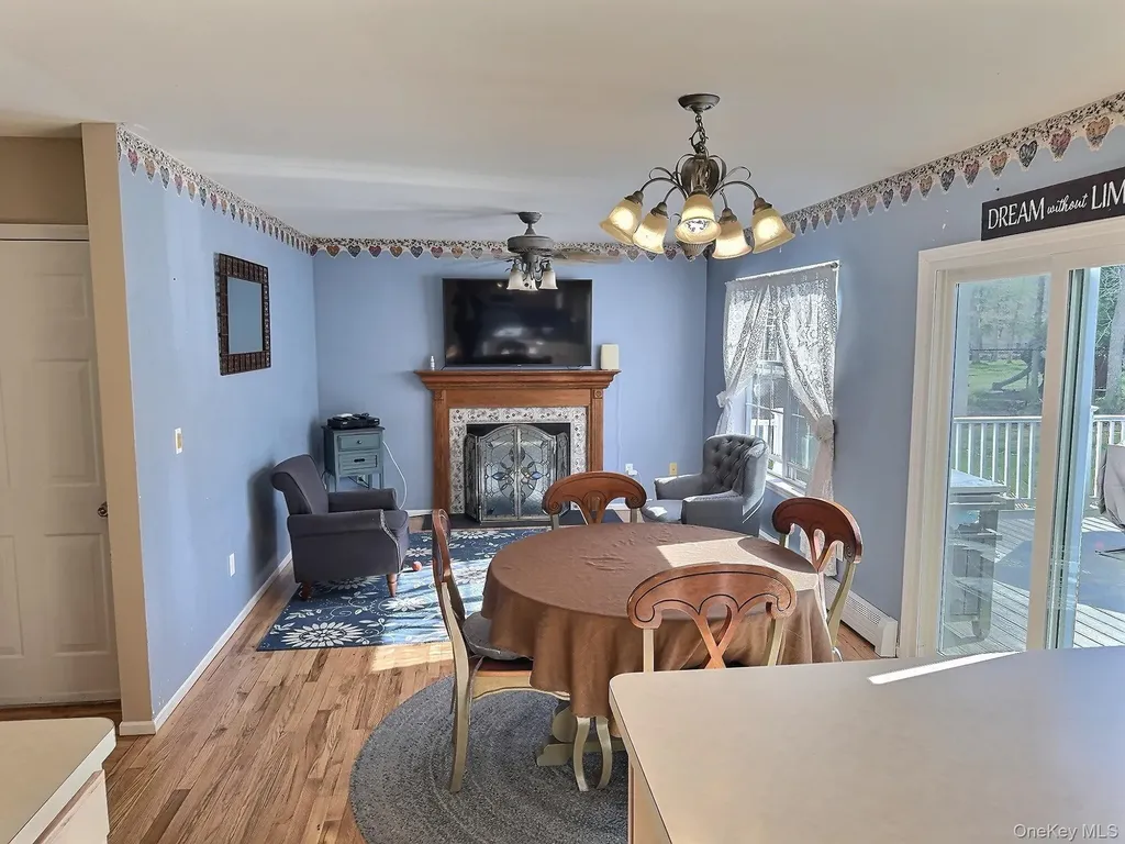 29 Terra Pines Gate Yaphank NY 11980