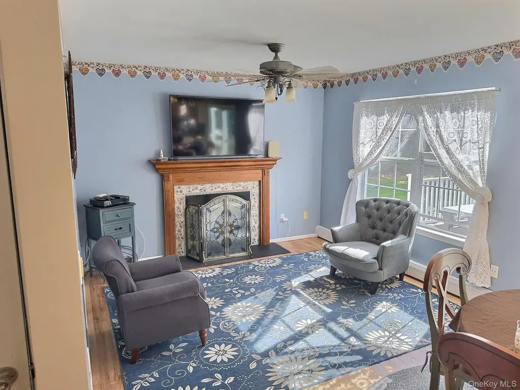 29 Terra Pines Gate Yaphank NY 11980