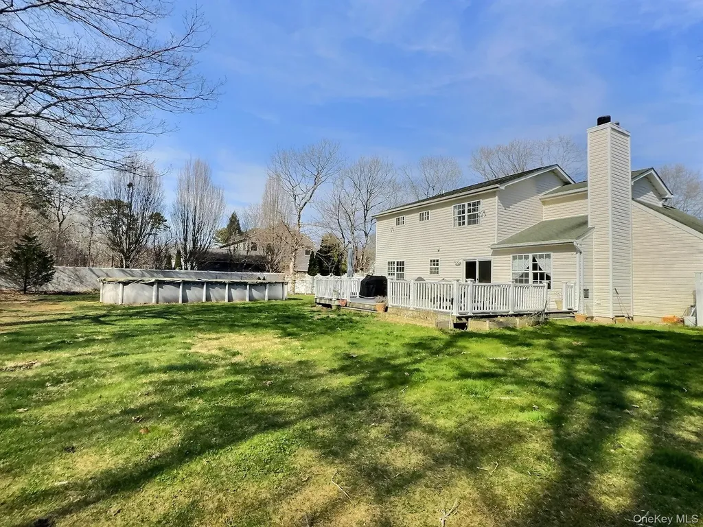 29 Terra Pines Gate Yaphank NY 11980