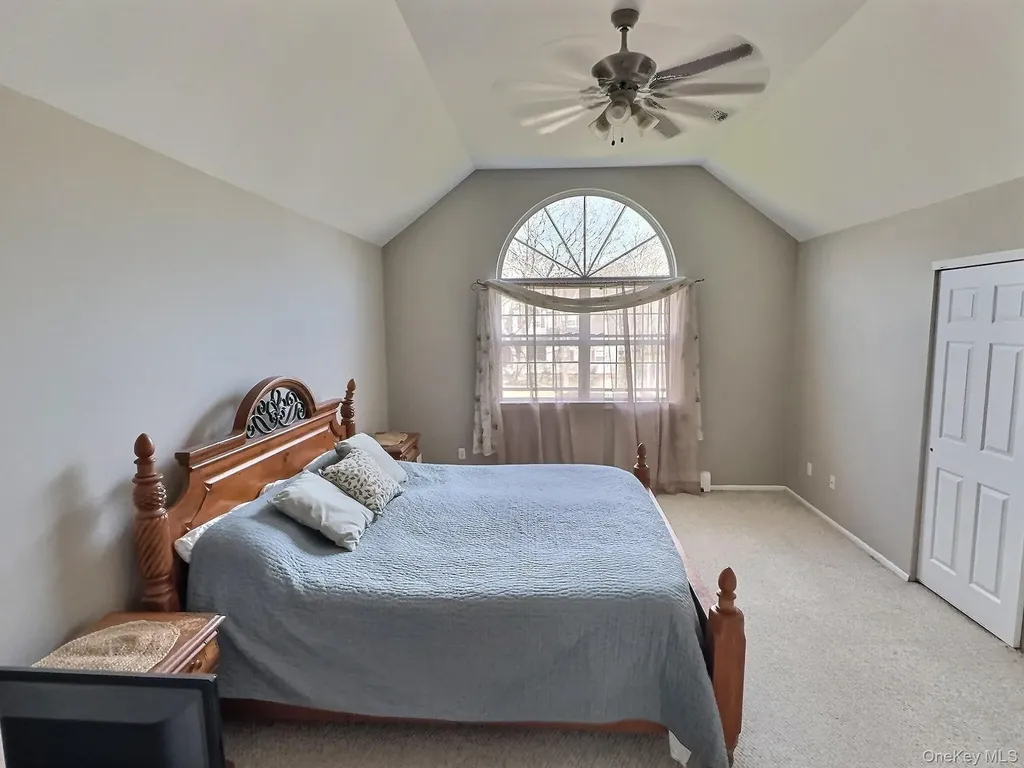 29 Terra Pines Gate Yaphank NY 11980