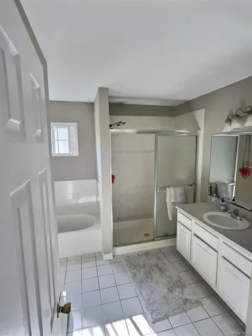 29 Terra Pines Gate Yaphank NY 11980