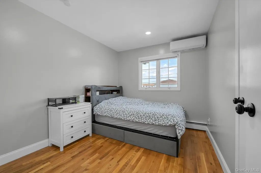 1 Sterling Court Plainview NY 11803