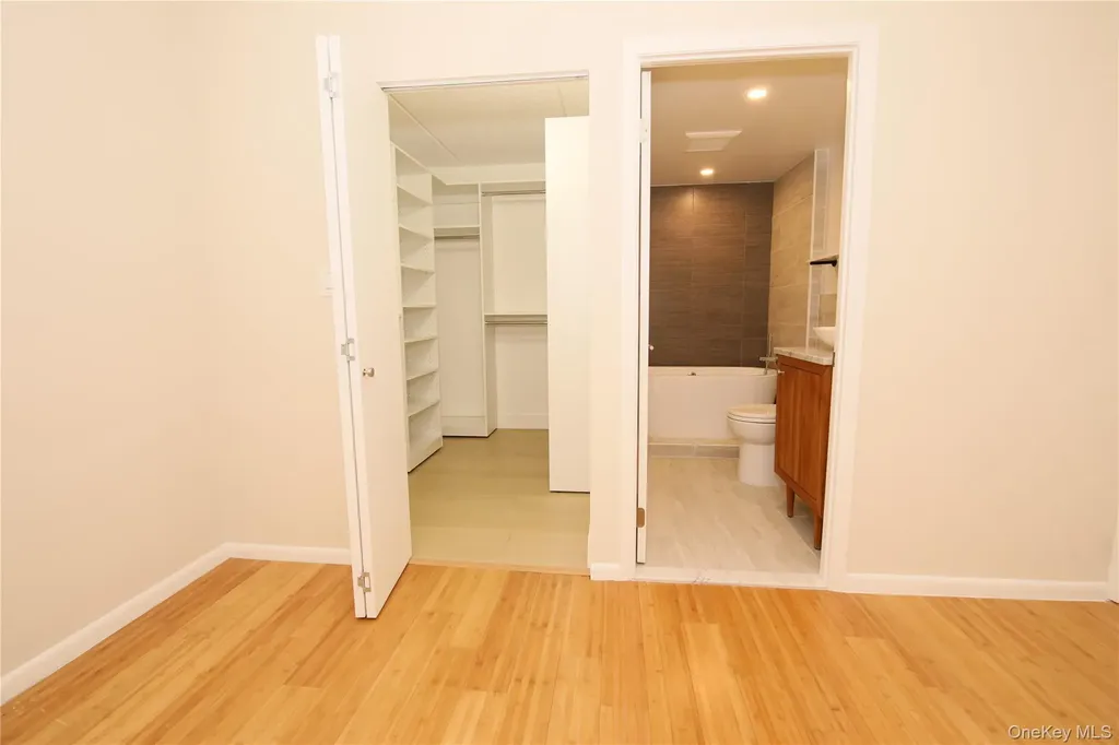 230 W Broadway Long Beach NY 11561