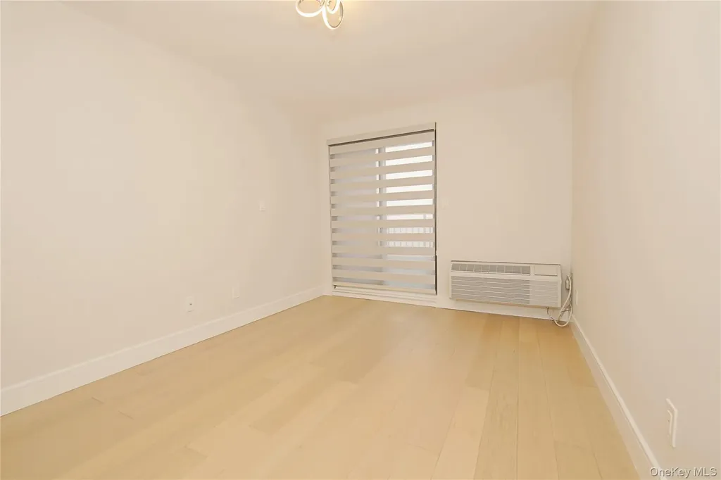 230 W Broadway Long Beach NY 11561
