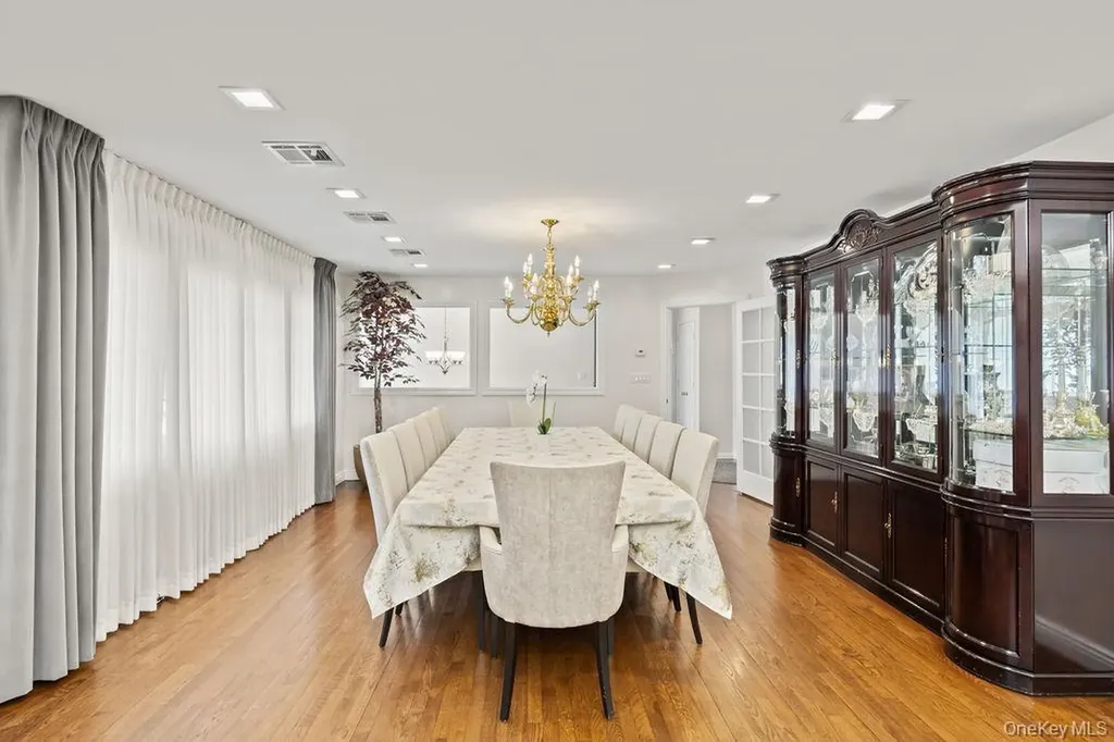11 Wilsher Drive Monsey NY 10952
