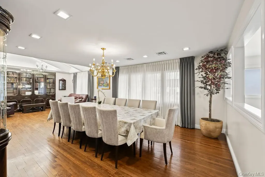 11 Wilsher Drive Monsey NY 10952