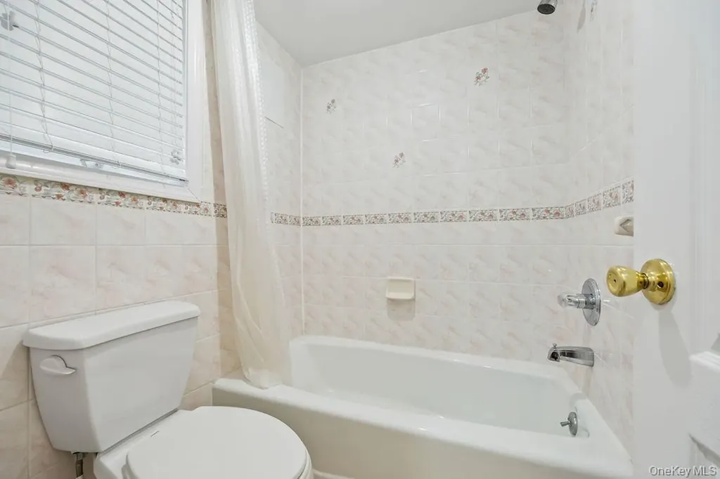 11 Wilsher Drive Monsey NY 10952