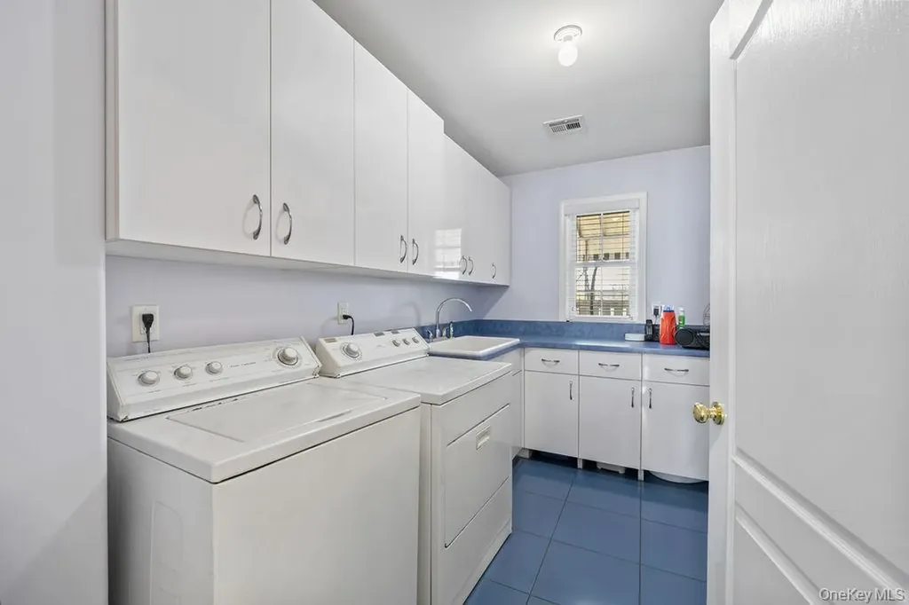 11 Wilsher Drive Monsey NY 10952