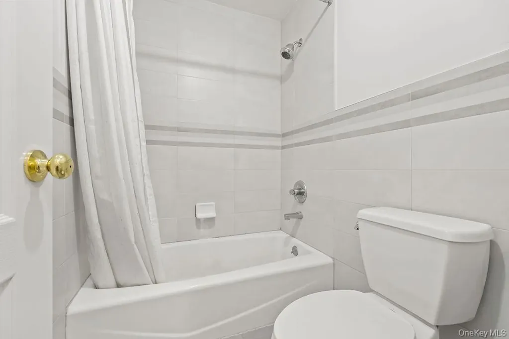 11 Wilsher Drive Monsey NY 10952