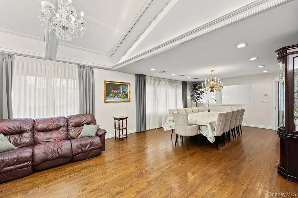 11 Wilsher Drive Monsey NY 10952