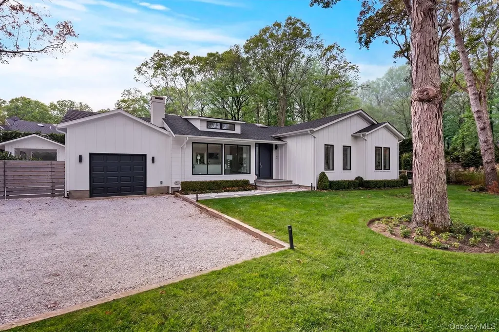 54 Glade Road East Hampton NY 11937