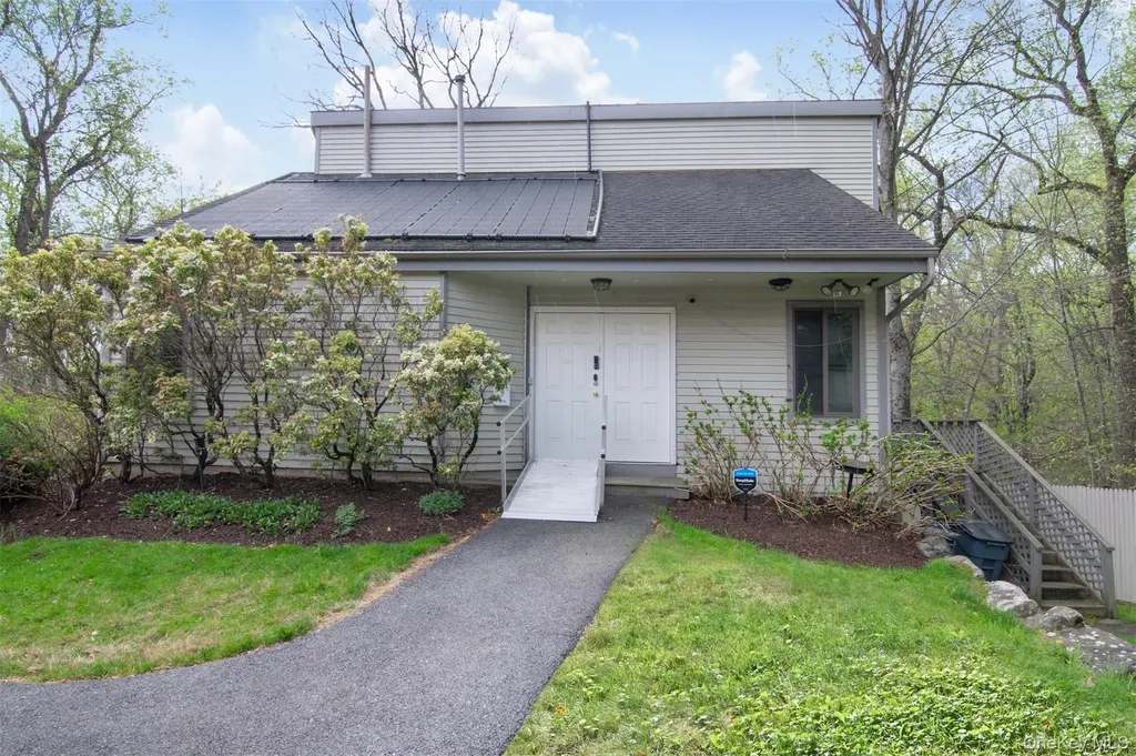1501 Hunters Run Dobbs Ferry NY 10522