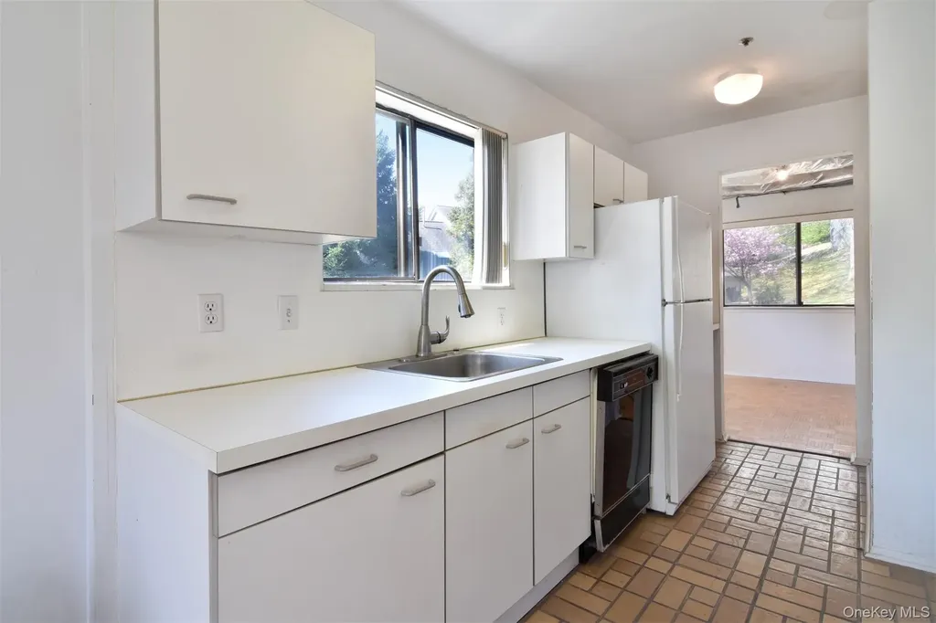 1501 Hunters Run Dobbs Ferry NY 10522
