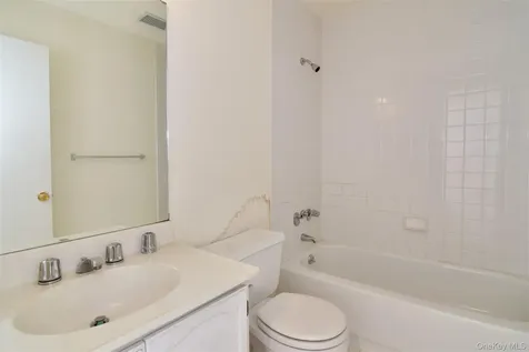 1501 Hunters Run Dobbs Ferry NY 10522