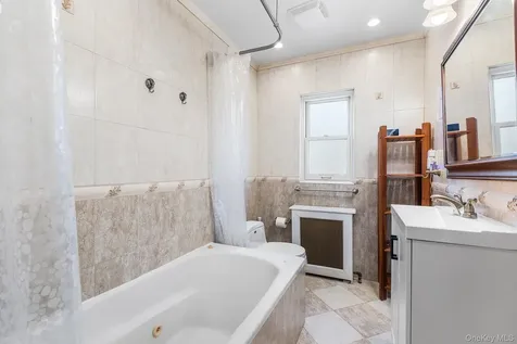 1 Spencer Court Hartsdale NY 10530