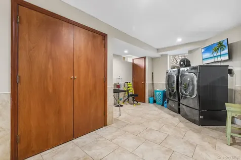 1 Spencer Court Hartsdale NY 10530