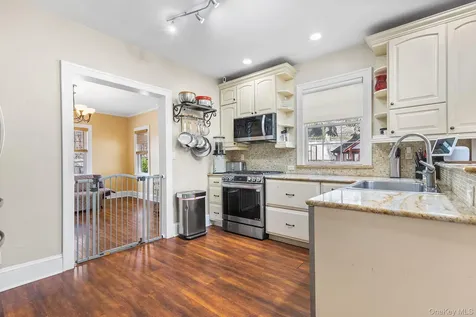 1 Spencer Court Hartsdale NY 10530