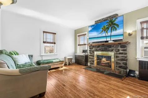 1 Spencer Court Hartsdale NY 10530
