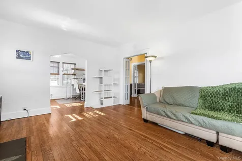 1 Spencer Court Hartsdale NY 10530