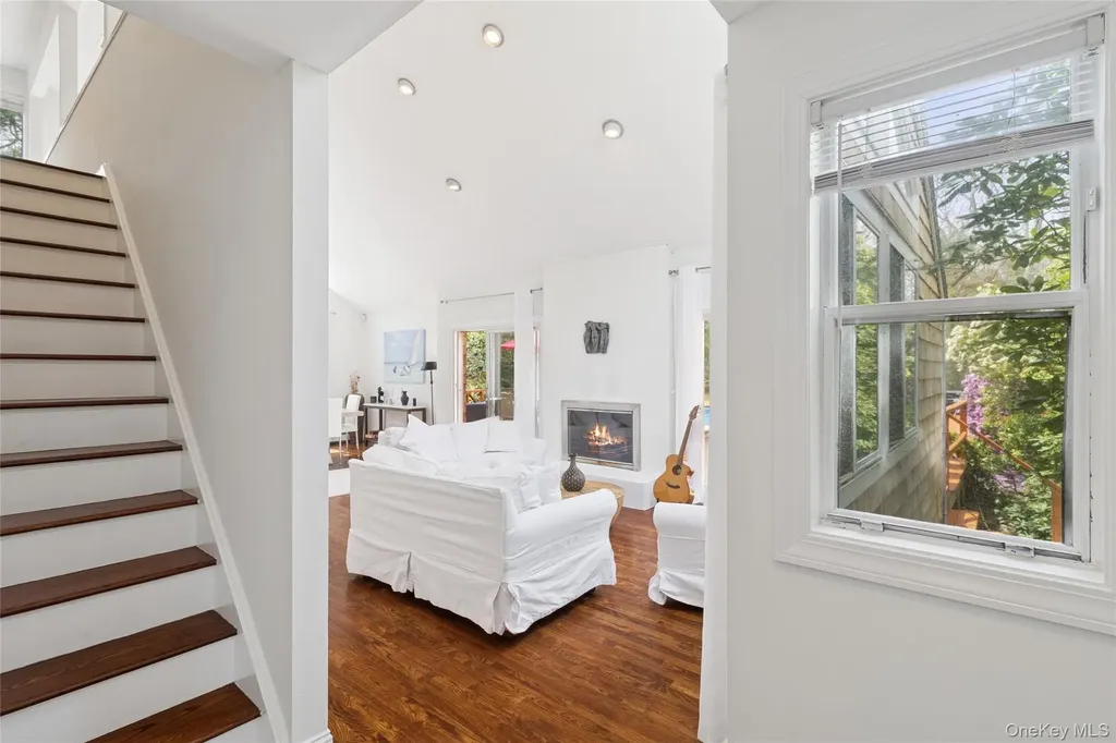 27 Ely Brook Road East Hampton NY 11937