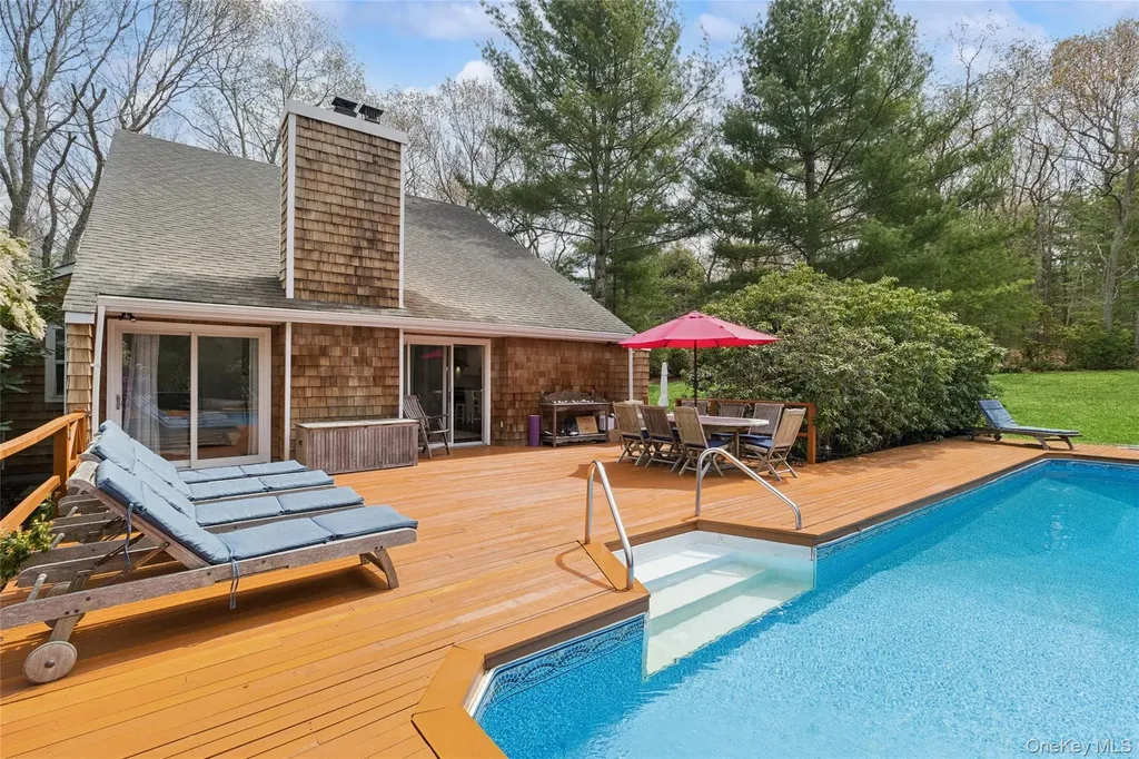 27 Ely Brook Road East Hampton NY 11937