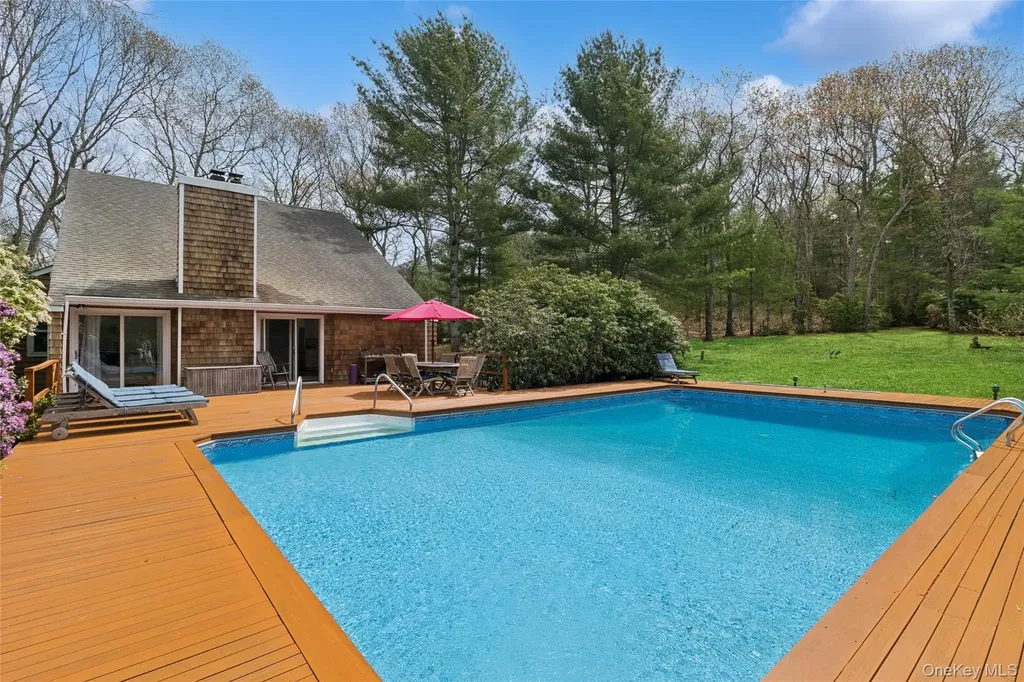 27 Ely Brook Road East Hampton NY 11937