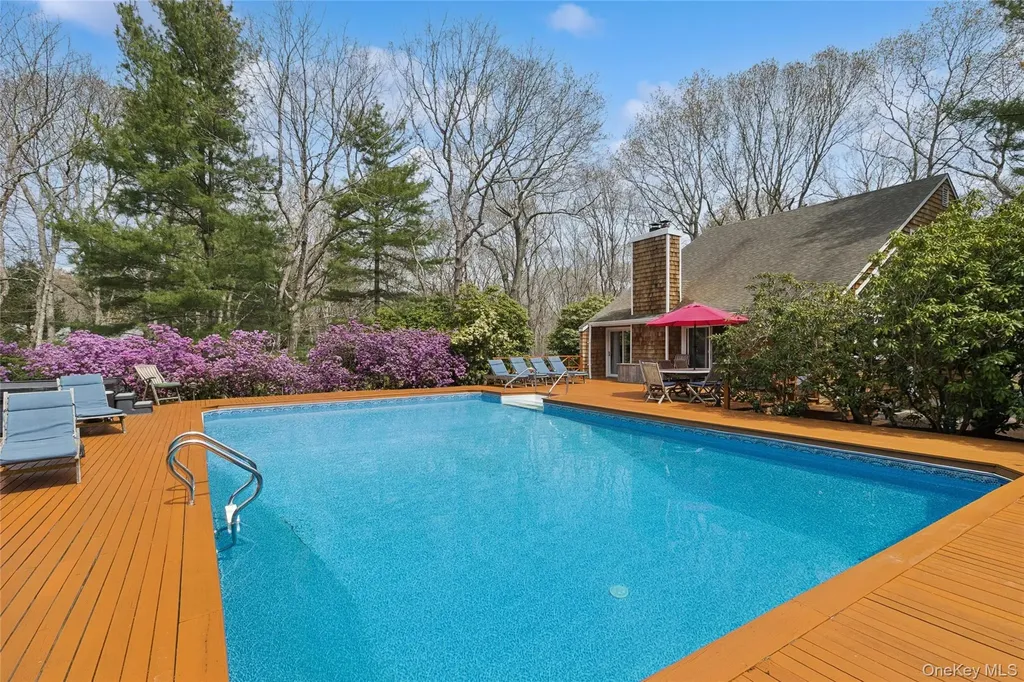 27 Ely Brook Road East Hampton NY 11937