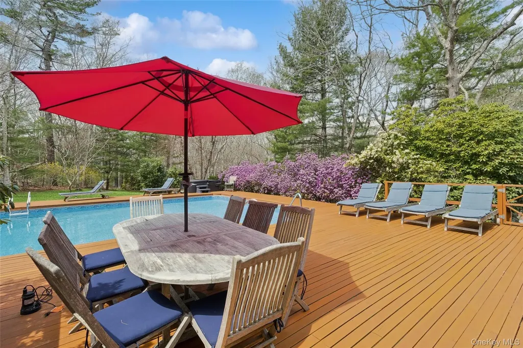 27 Ely Brook Road East Hampton NY 11937