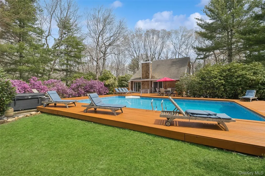 27 Ely Brook Road East Hampton NY 11937