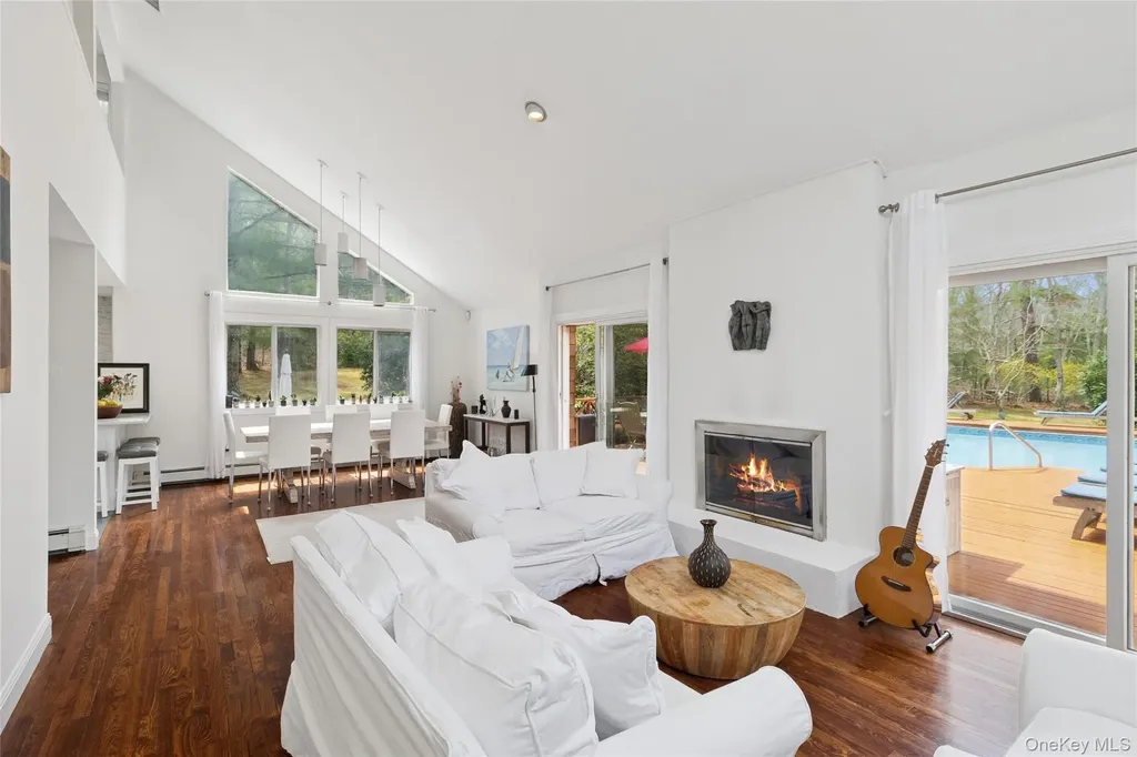 27 Ely Brook Road East Hampton NY 11937
