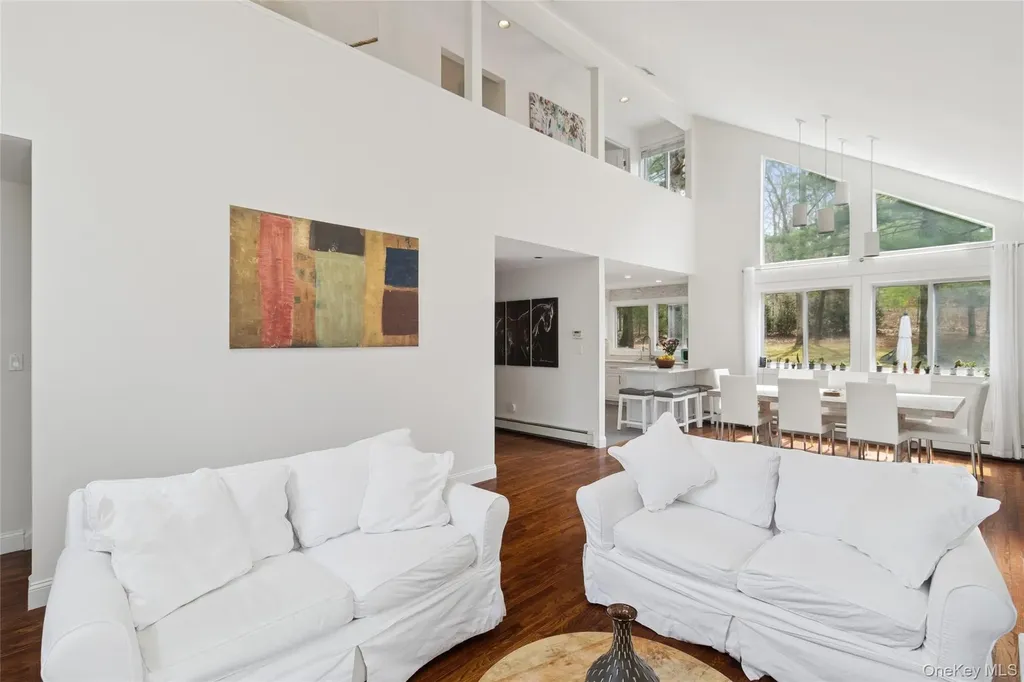 27 Ely Brook Road East Hampton NY 11937