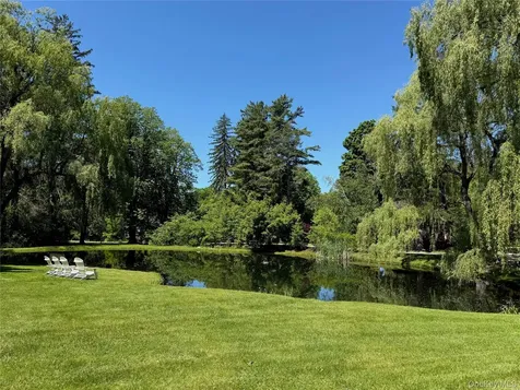 20 Taintor Way Millbrook NY 12545