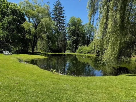 20 Taintor Way Millbrook NY 12545