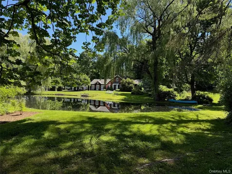 20 Taintor Way Millbrook NY 12545
