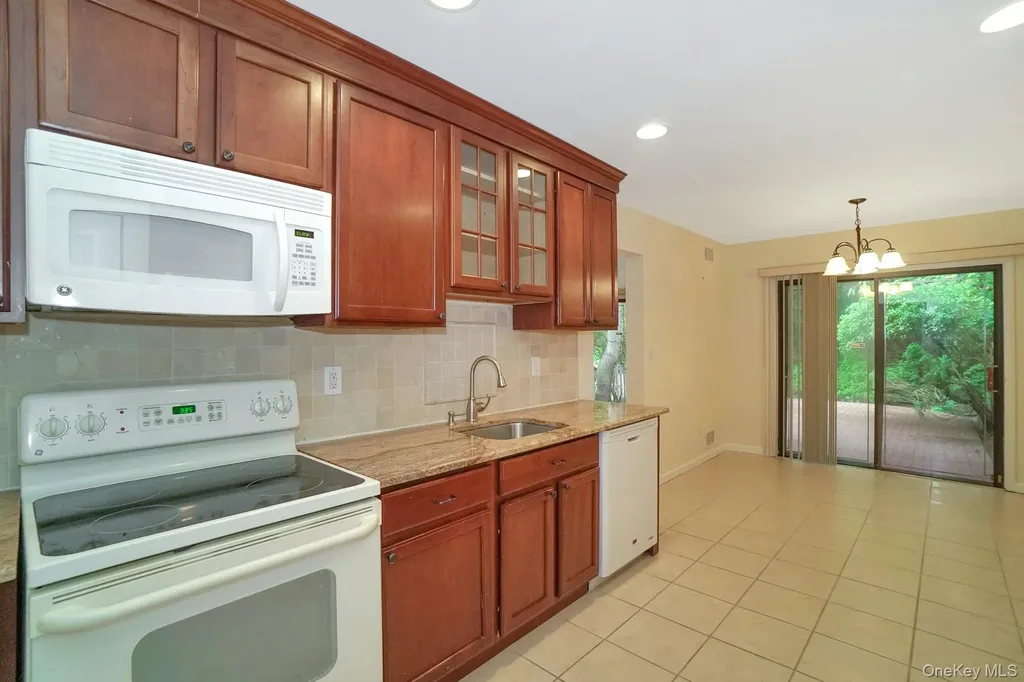 23 Meadowood Drive Jericho NY 11753
