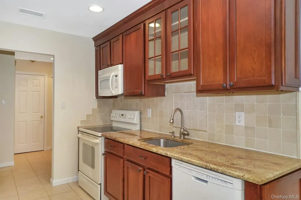 23 Meadowood Drive Jericho NY 11753