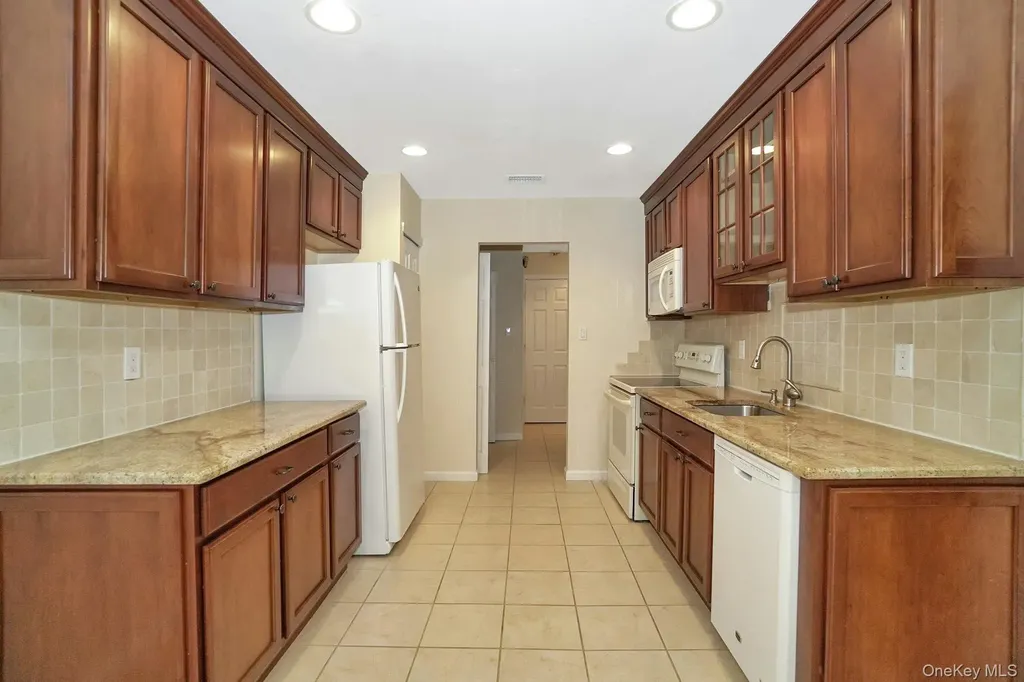 23 Meadowood Drive Jericho NY 11753