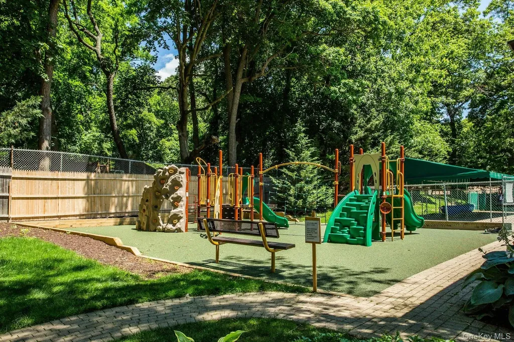 23 Meadowood Drive Jericho NY 11753