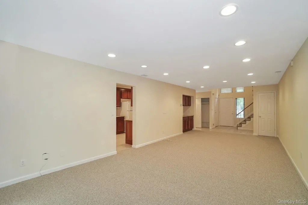 23 Meadowood Drive Jericho NY 11753