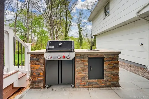 4 Fairmont Terrace West Nyack NY 10994