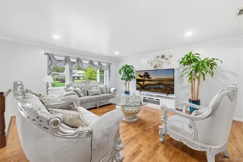 4 Fairmont Terrace West Nyack NY 10994