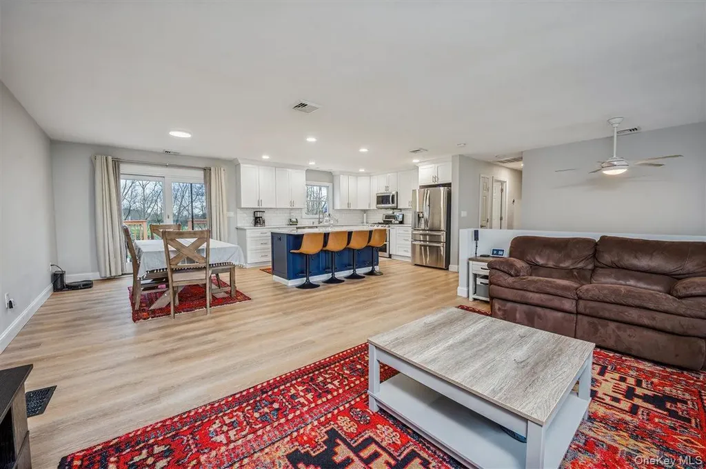 22 Valkill Drive Poughkeepsie NY 12601