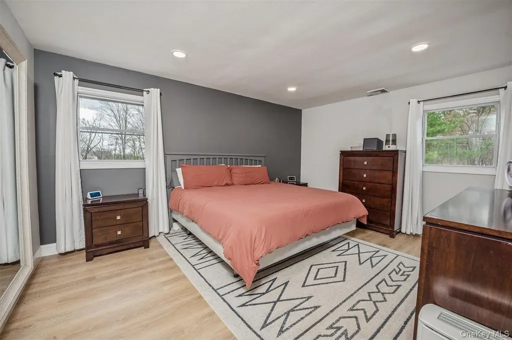 22 Valkill Drive Poughkeepsie NY 12601