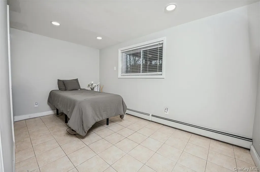 22 Valkill Drive Poughkeepsie NY 12601
